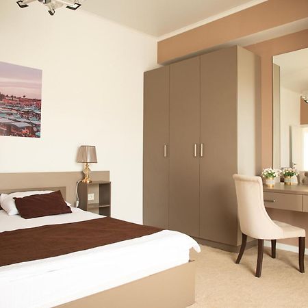 Casablanca Apart Hotel Бишкек Екстериор снимка